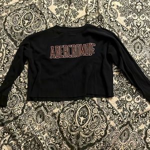 Black long sleeve cropped Abercrombie sweater